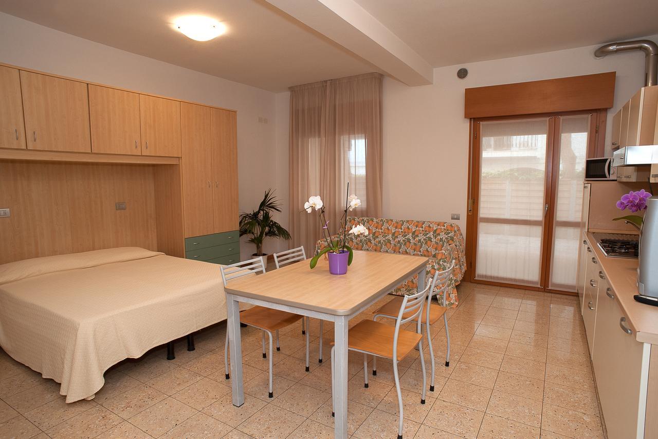 Residence Ca D'Oro Lido di Jesolo Eksteriør bilde